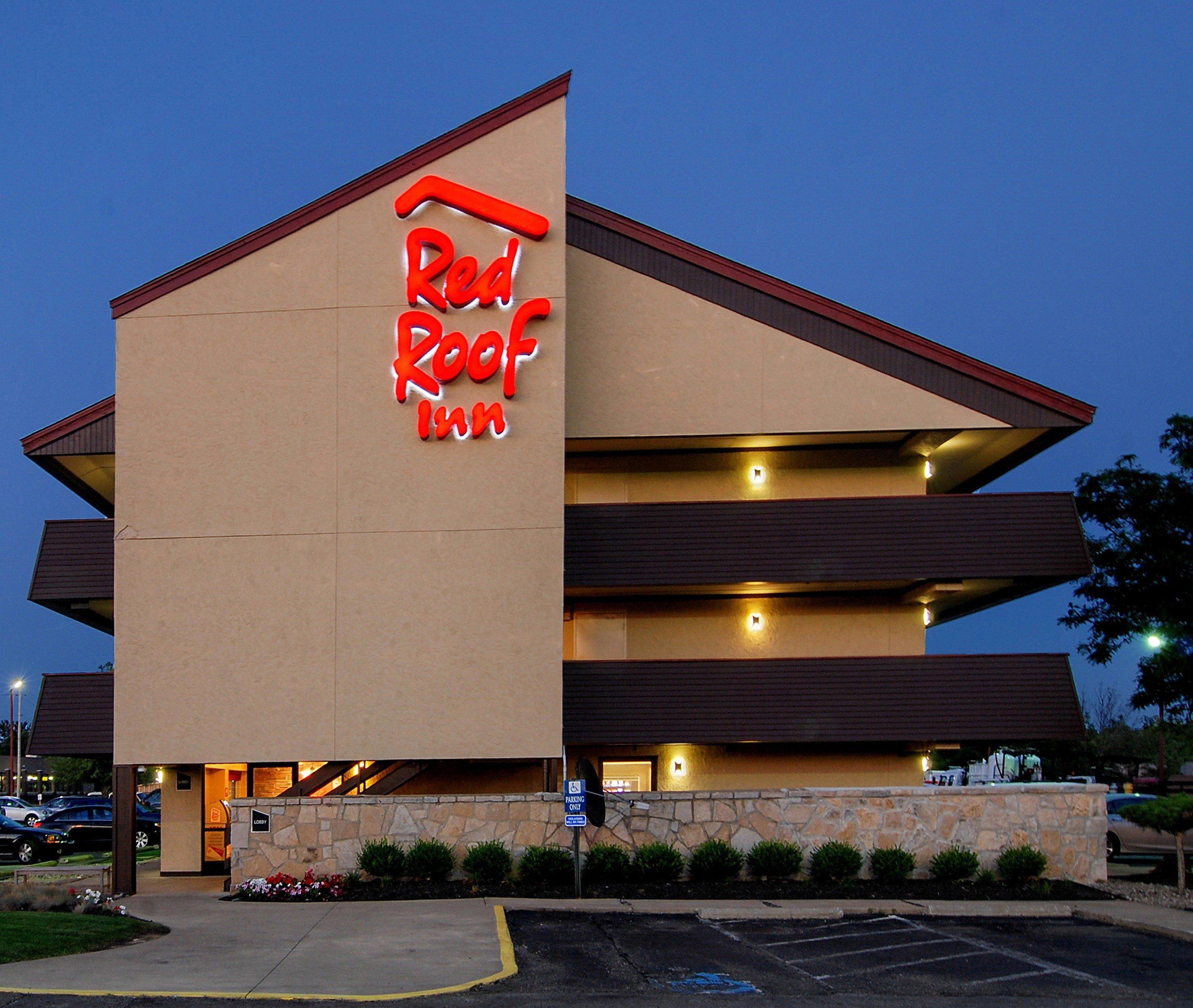 Red Roof Inn Akron Exterior photo