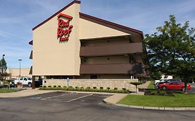 Red Roof Inn in Akron Ohio